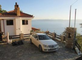 Το Σπιτι με την Σπηλιά, khách sạn ở Platanias
