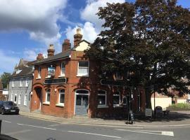 THE RAILWAY HOTEL, hotel in Faversham