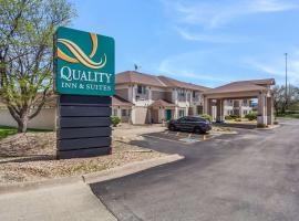 Quality Inn & Suites West Omaha - NE Linclon, viešbutis mieste Omaha, netoliese – Tiburon Golf Club