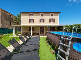 Holiday Home Villa Mala Petra by Interhome, vila v destinaci Umag