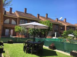 CHALET en Laredo cerca de la playa., къща тип котидж в Ларедо