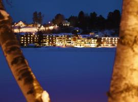 Golden Arrow Lakeside Resort, beach hotel in Lake Placid