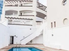 Coqueto Apartamento con vistas al mar y piscina