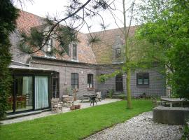 Hotel Troopeird, hotel v destinaci Kortrijk