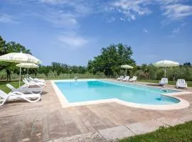 A small village of five beautiful apartments in the green Tuscan hills