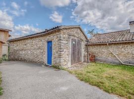 Holiday Home in Marignac with Private Garden, hotel v destinaci Ponet-et-Saint-Auban