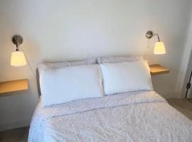 Room 3 Camp Street B&B, apartamento en Oughterard