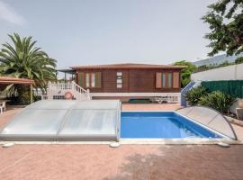 Casa Rural con piscina, landhuis in Arafo
