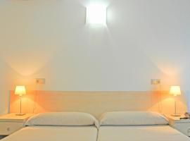 Residencia Universitaria Sant Jordi, hostal en Tarragona