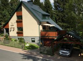 Ferienwohnung Illing direkt am Ski und Rodelhang, hotel sa Kurort Oberwiesenthal