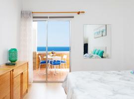Home2Book Playa Chica Paradise Santa Cruz, hotel económico en Santa Cruz de Tenerife