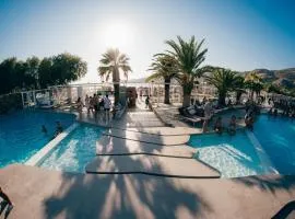 FarOut - BeachResort & Camping