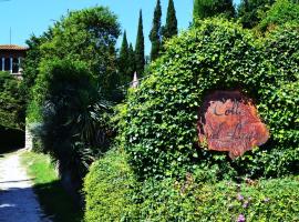 Colle sul Lago, farm stay in Castiglione del Lago