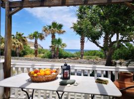 By the sea, Hotel in Ándros