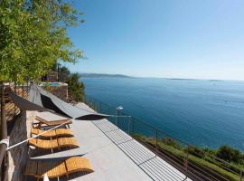 BNB RENTING Breathtaking luxurious villa with sea-view in Théoule sur Mer, villa i Théoule-sur-Mer