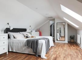 Cozy Apartment, hotel cerca de Fyrishov, Uppsala