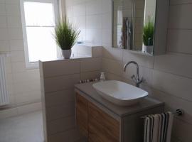 Ferienhaus Middenin, hotel v destinaci Emden