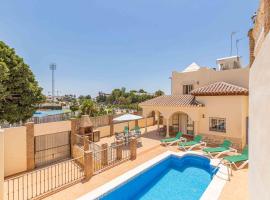 Villa Oliva Nerja - Luxury Redesign & Private Pool โรงแรมในเนร์คา