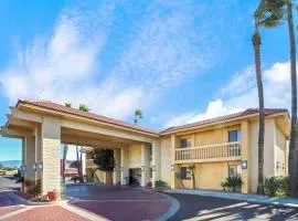 La Quinta Inn by Wyndham Tucson East