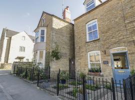 Victoria Cottage, pet-friendly hotel in Chipping Norton