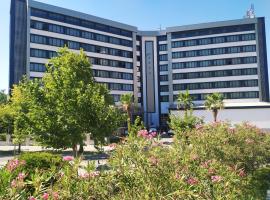 Buyuk Saruhan Hotel, hotel with parking in Manisa