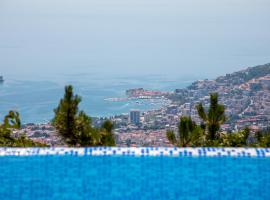 Villas Adriatic Horizonte, hotel din Budva