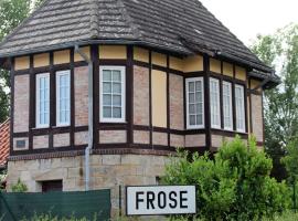 "Altes Stellwerk Frose" am Froser See, hotel with parking in Frose