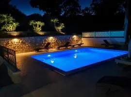 Letorina rooms and apartments with pool