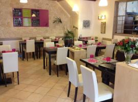 Le Gecko, hotel v destinácii Saint-Clair-du-Rhône