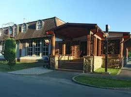Hotel Armales