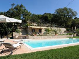 Villa Diletta, Hotel mit Parkplatz in Mantignana