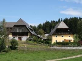 Urlaub am Bio-Bauernhof Liebchen, hotel com estacionamento em Zeutschach