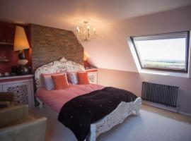 Birdsong Cottage Bed and Breakfast, hótel í Chathill