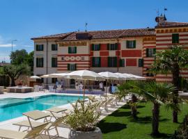 Boutique Hotel Villa Zoppi - Adults only, budgethotell i Colognola ai Colli