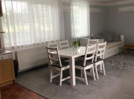 Prázdninový dům Zavadilka, hotel v Českých Budějovicích