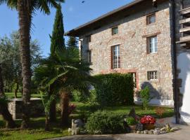 Apartment Monika, hotel a Udine