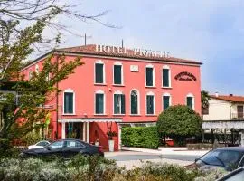 Hotel Villa Pigalle