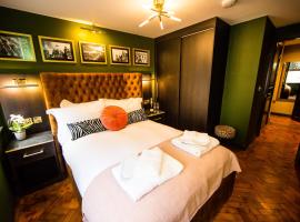 Luxury Travel Emporium LS1 - Luxury City Centre Apartments