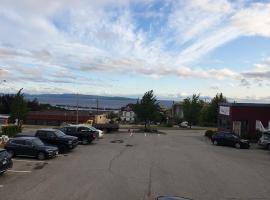 Island View Lodge, motel in Powell River