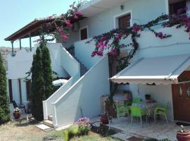 Baci Apartments, kh&aacute;ch sạn ở Ksamil