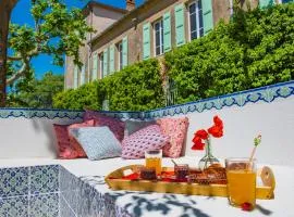Location prestige 450 m2 dans Château en Provence