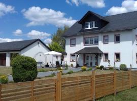 Pension Kölzer, khách sạn ở Mörsdorf