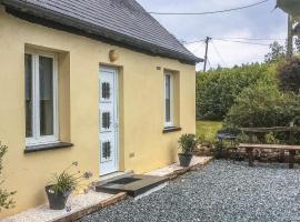 Beautiful Home In St Mars Degrenne With Kitchen, cottage a Saint-Mars-dʼÉgrenne