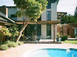 9 Windsor House, Hotel in Tokai