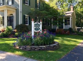 The Bed and Breakfast at Oliver Phelps, hotel in Canandaigua