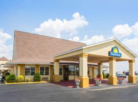 Days Inn by Wyndham Blytheville, accessible hotel in Blytheville
