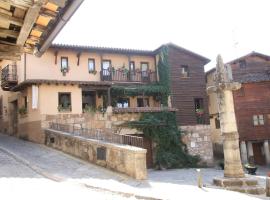 Casa Rural La Picota, camera con cucina a Valverde de la Vera