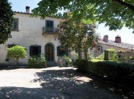 Casa Antico Roseto with swimming pool, hotel con piscina a Castellina in Chianti