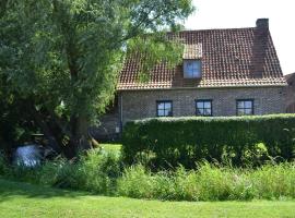 Bellefleur, cabaña o casa de campo en Veurne