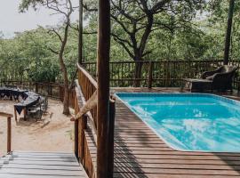 Buffalo Rock Tented Camp, glamping site in Hazyview